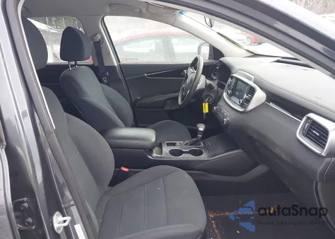 2019 Kia Sorento 2.4L Lx z USA, uszkodzony, nr VIN 5XYPGDA33KG444450